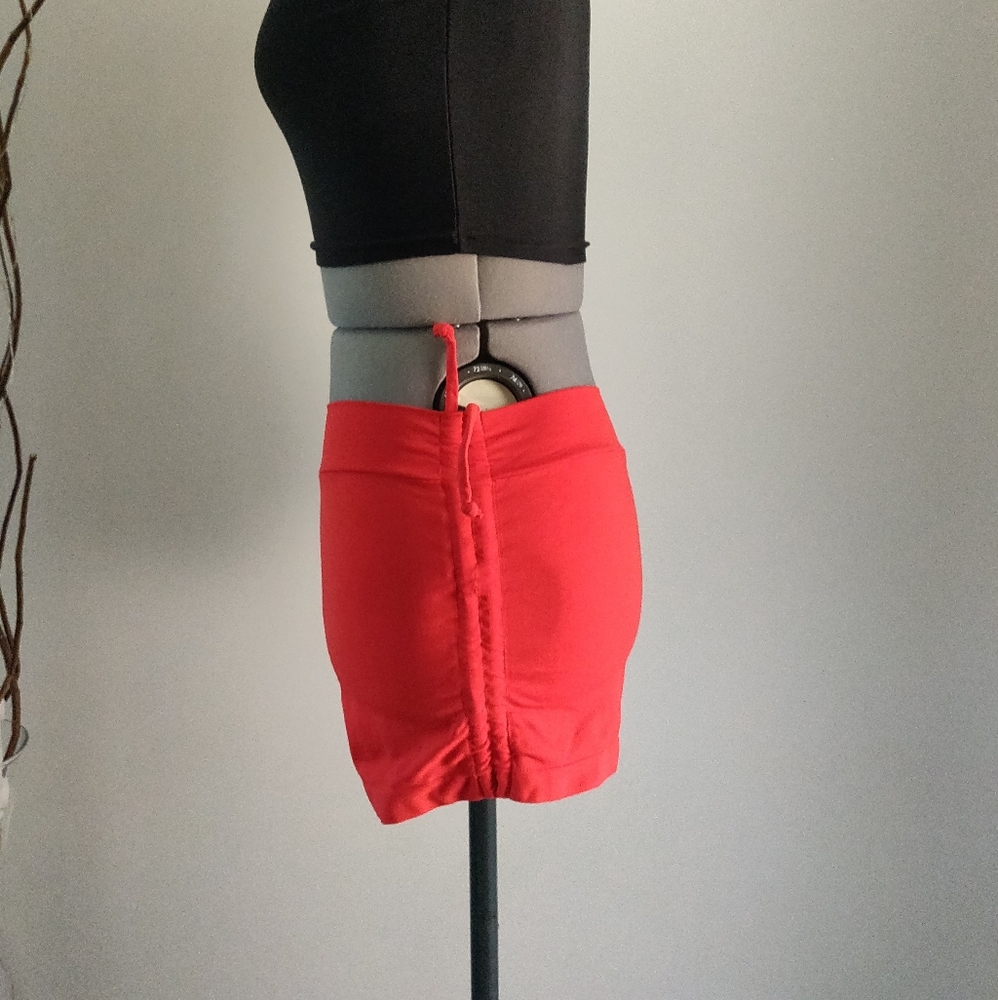 Short with adjustable side strings - Picture 4 of 15